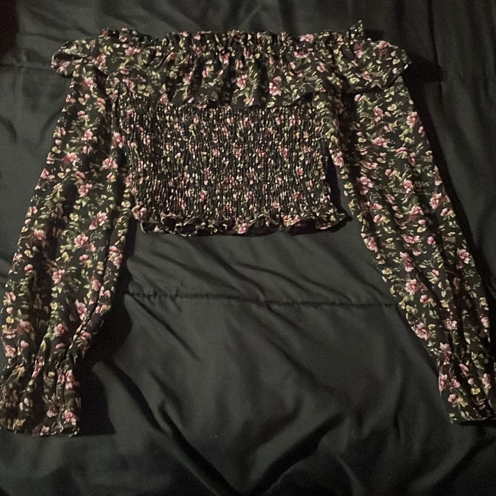 Guess blouse - Picture 2 of 3